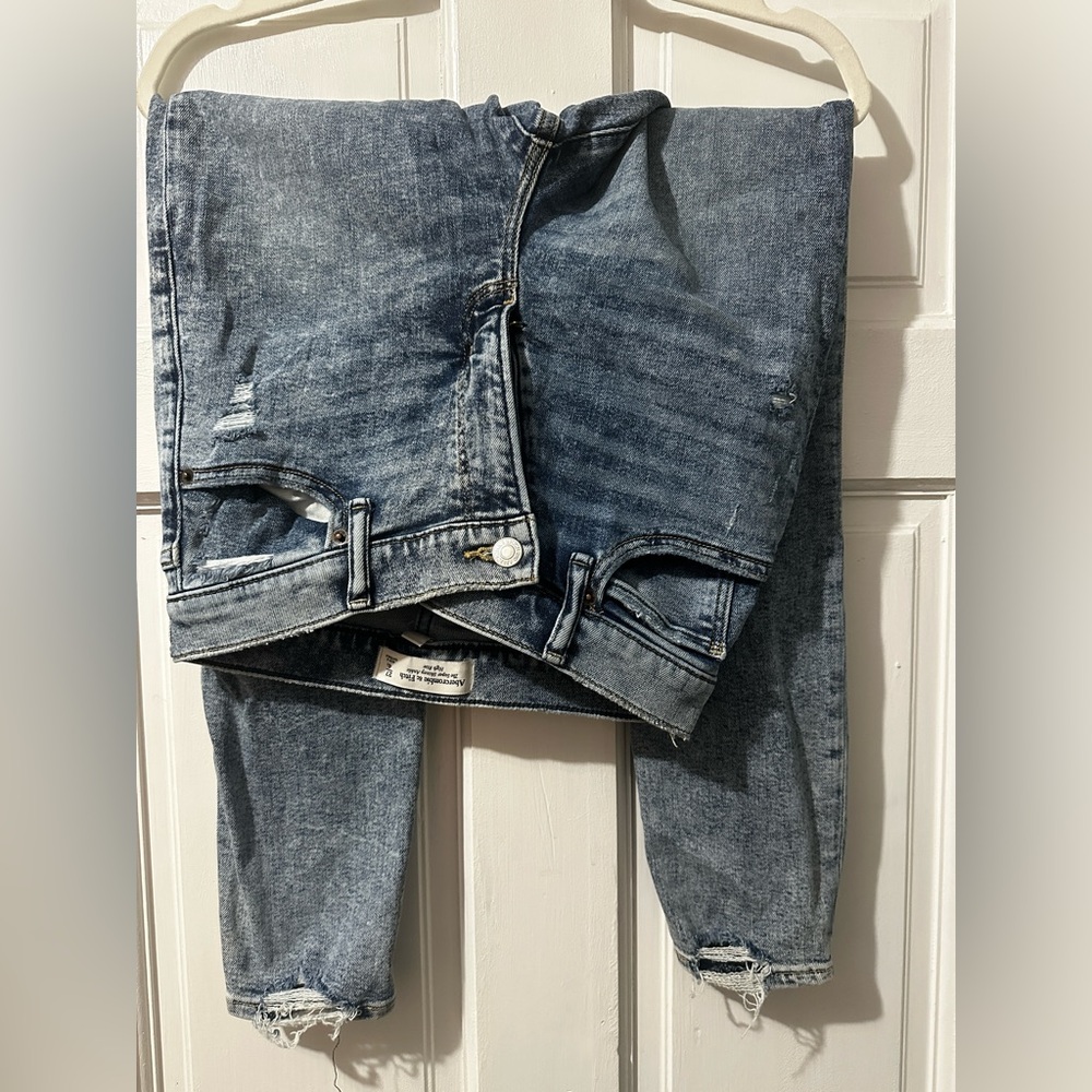 Abercrombie curve love super skinny jean size 27s (4s).